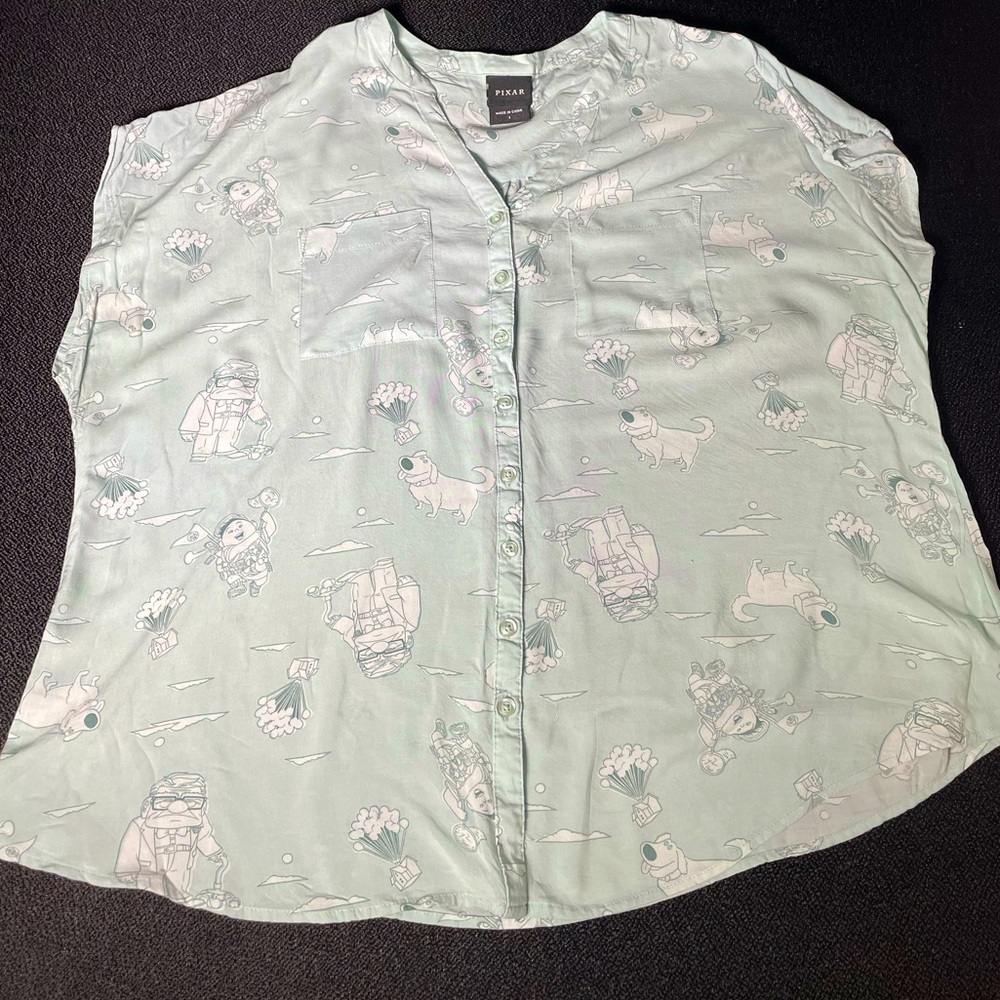 Disney PIXAR button down UP inspired graphic top plus sz 1X